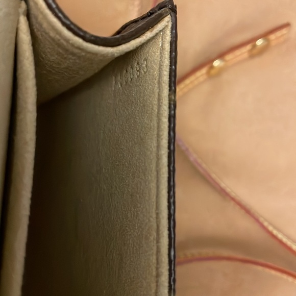 Louis Vuitton Pochette Twin GM M51852 Monogram Canvas Crossbody Bag - Picture 15 of 15